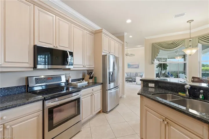 1621 Almeria Ct, Marco Island, Florida 34145
