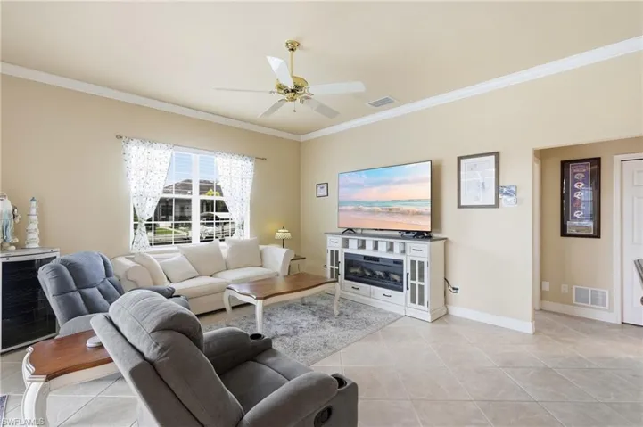 1621 Almeria Ct, Marco Island, Florida 34145