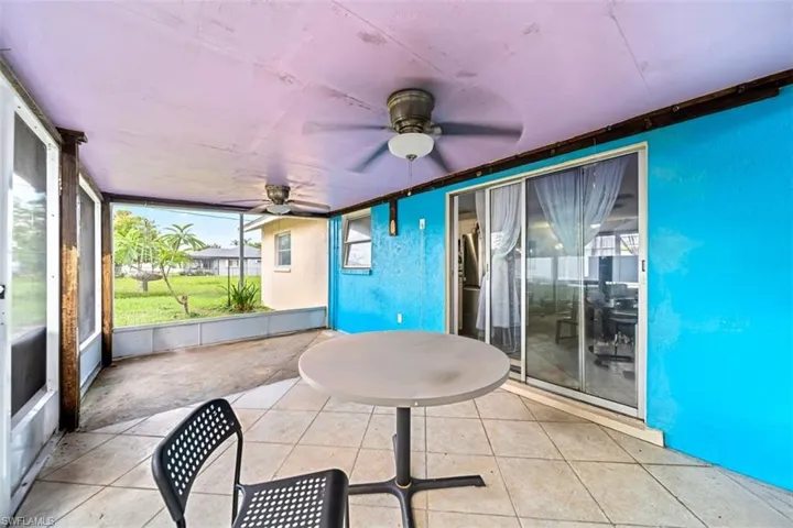 27 Ne 20th Ave, Cape Coral, Florida 33909