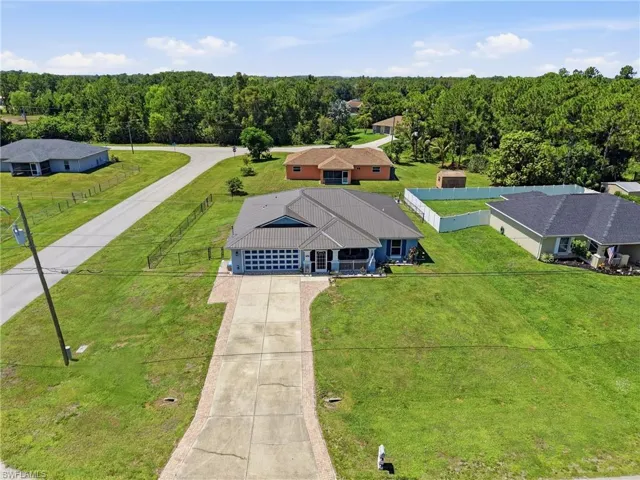 404 Parkdale Blvd, Lehigh Acres, Florida 33974