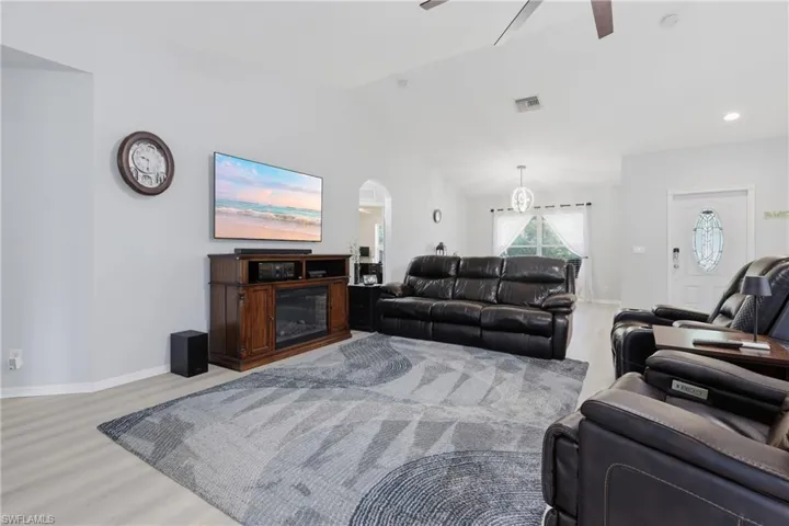 404 Parkdale Blvd, Lehigh Acres, Florida 33974