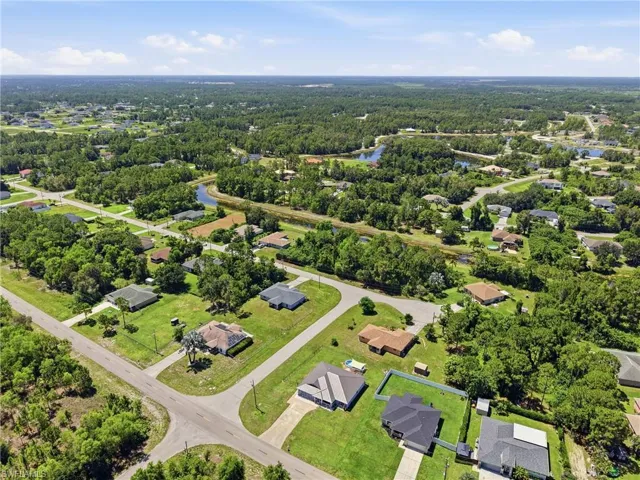 404 Parkdale Blvd, Lehigh Acres, Florida 33974