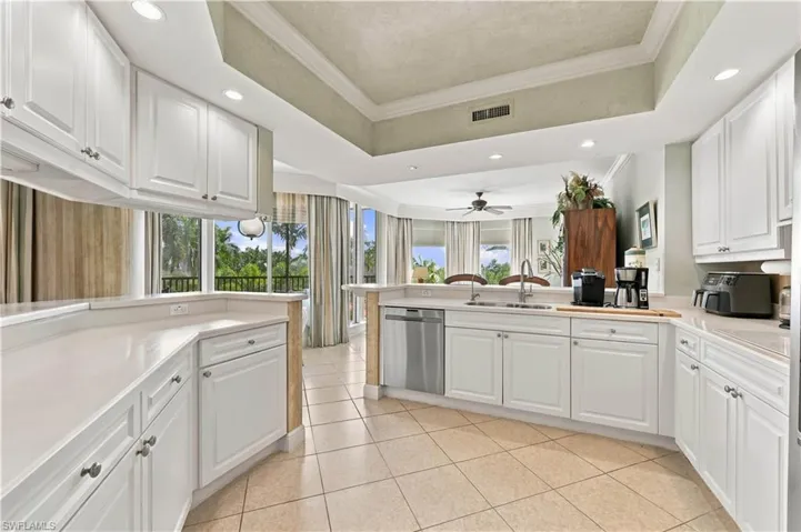 1060 Borghese Ln 205, Naples, Florida 34114