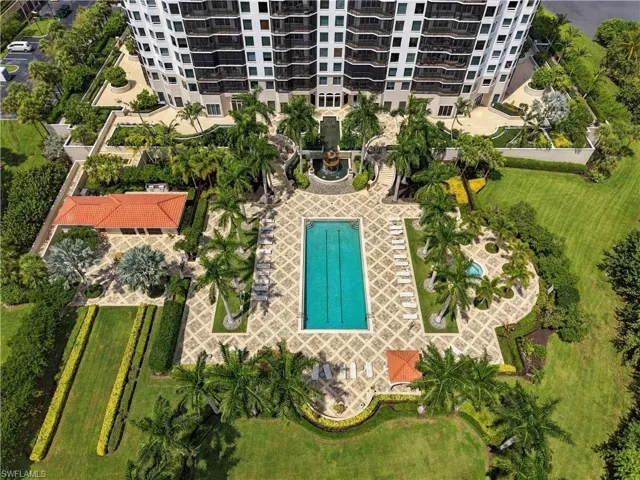 1060 Borghese Ln 205, Naples, Florida 34114