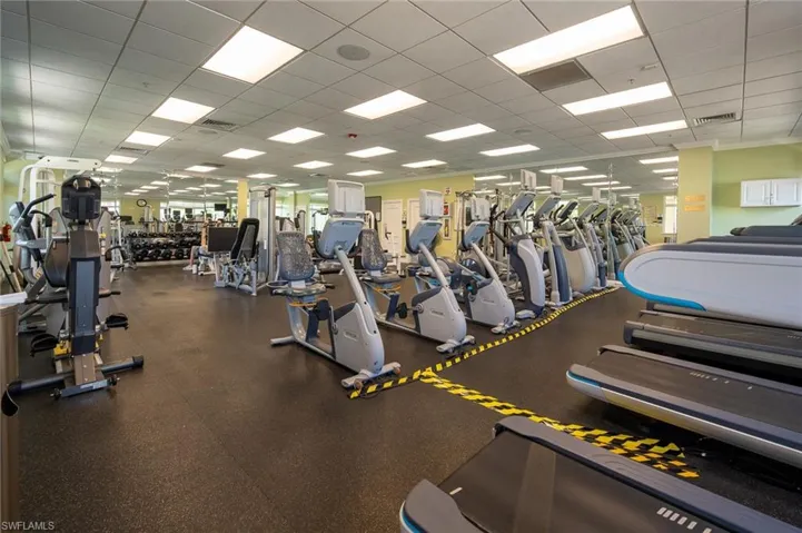 Fitness center at THE LEGENDS.