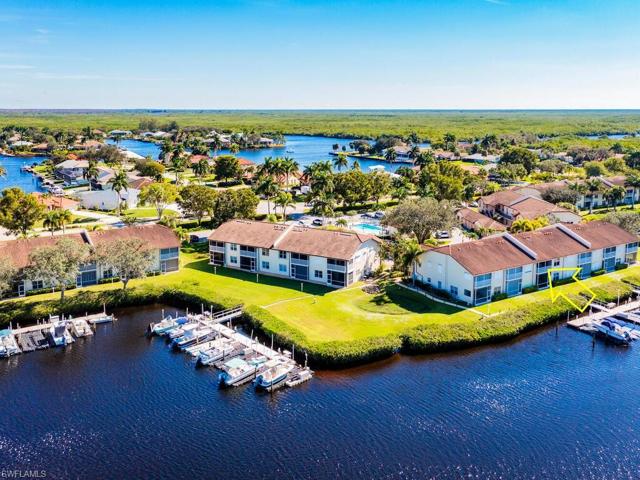 206  Newport  DR, Naples, FL 34114