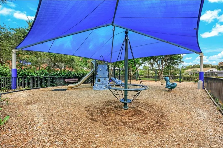 7661 San Sebastian Way, Naples, Florida 34109