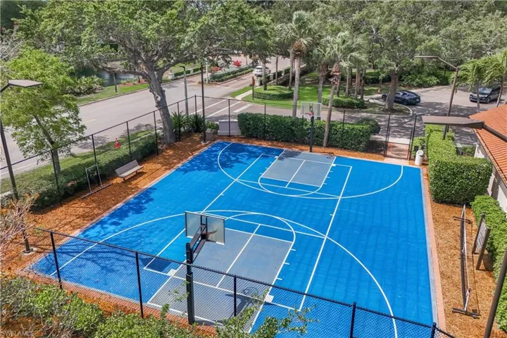 7661 San Sebastian Way, Naples, Florida 34109