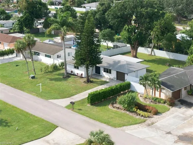 4315 22nd Pl Sw, Naples, Florida 34116