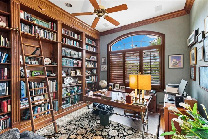6991 Greentree Dr, Naples, Florida 34108