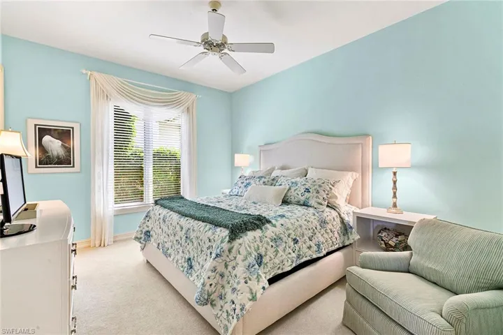 6991 Greentree Dr, Naples, Florida 34108