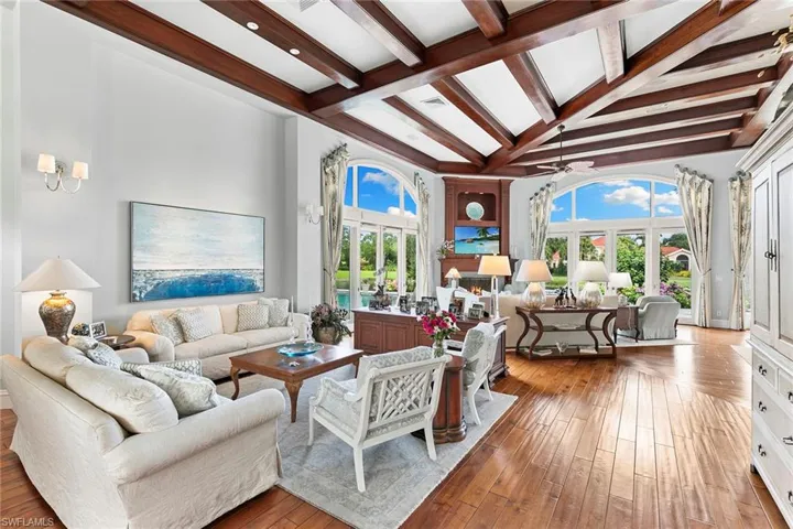6991 Greentree Dr, Naples, Florida 34108
