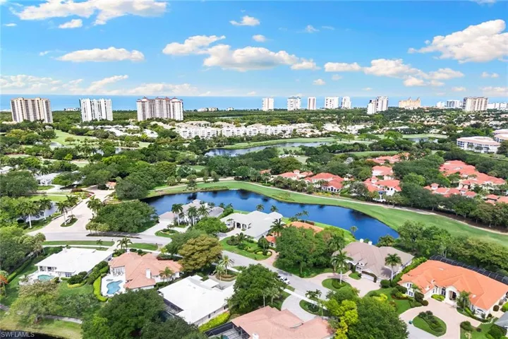 6991 Greentree Dr, Naples, Florida 34108