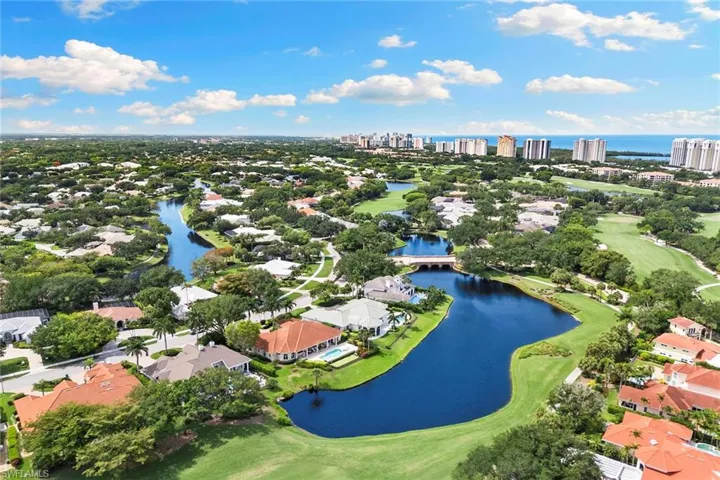 6991 Greentree Dr, Naples, Florida 34108