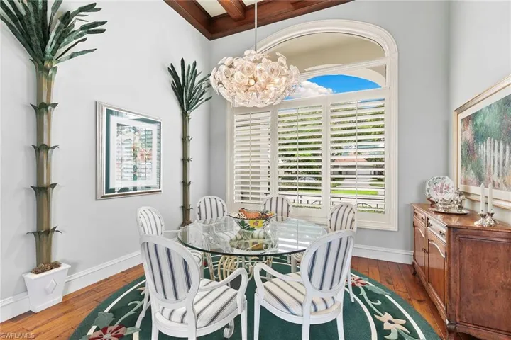 6991 Greentree Dr, Naples, Florida 34108