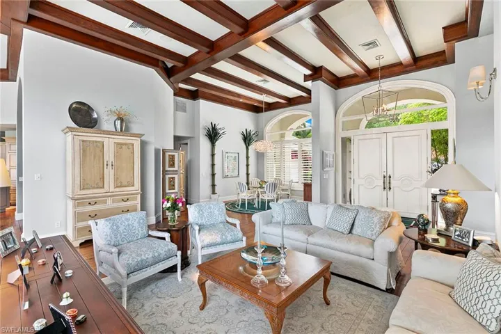 6991 Greentree Dr, Naples, Florida 34108