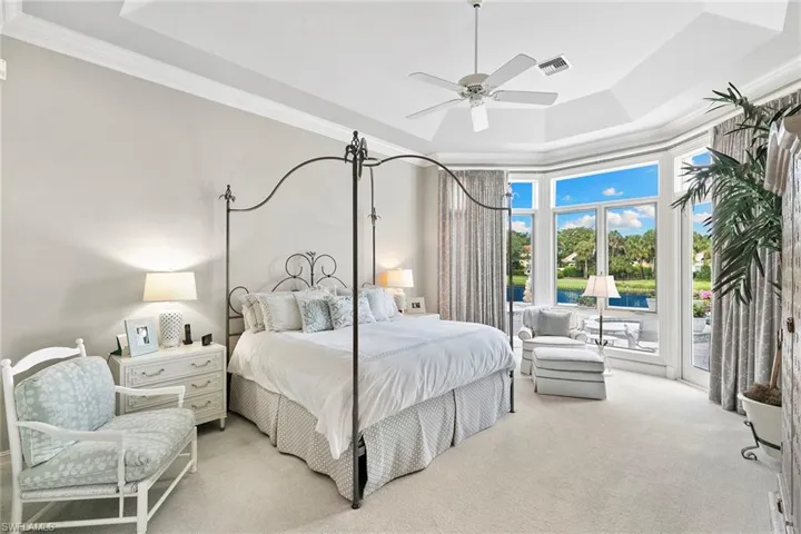 6991 Greentree Dr, Naples, Florida 34108