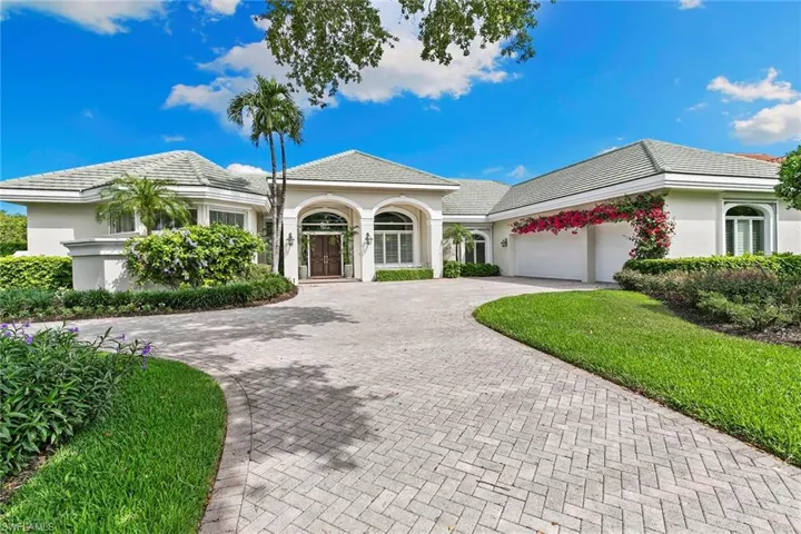 6991 Greentree Dr, Naples, Florida 34108