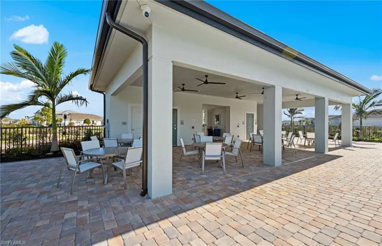 Verde pool covered sitting area