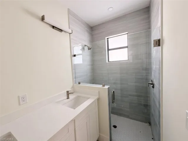 3175 Pine Tree Dr, Naples, Florida 34112