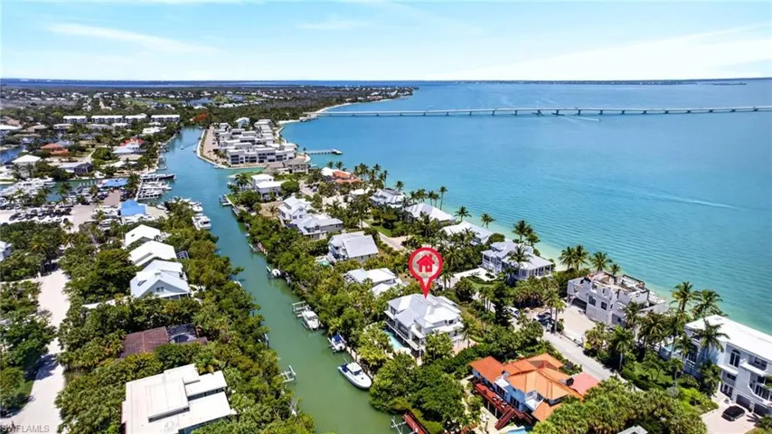 Coastal property with extensive water frontage and a private dock