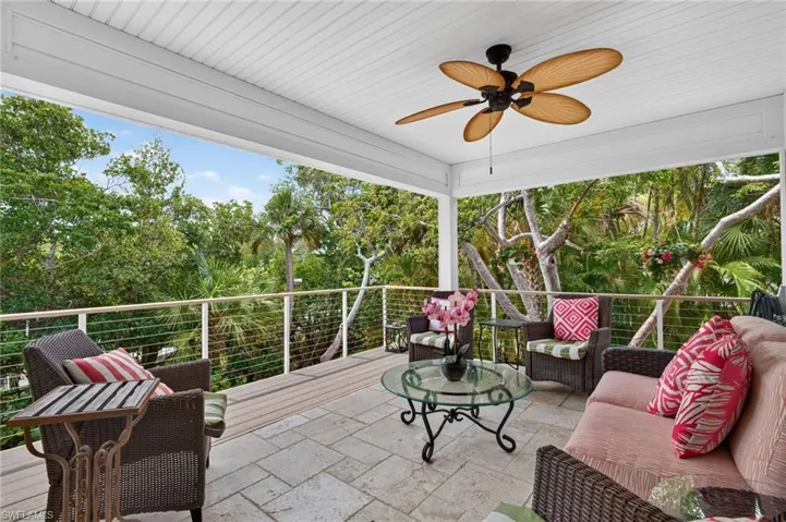 561 Lighthouse Way, Sanibel, Florida 33957