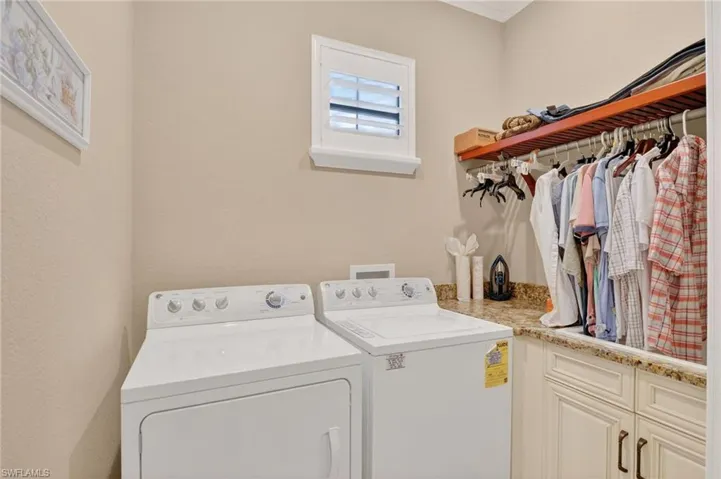 7352 Lantana Way, Naples, Florida 34119