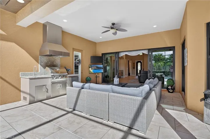7352 Lantana Way, Naples, Florida 34119