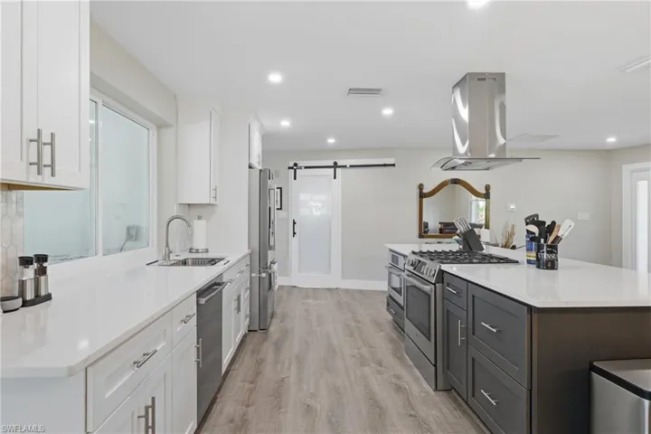 Enjoy cooking in your like new kitchen!