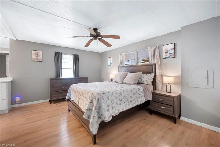 138  Lexington  AVE, Fort Myers, FL 33908