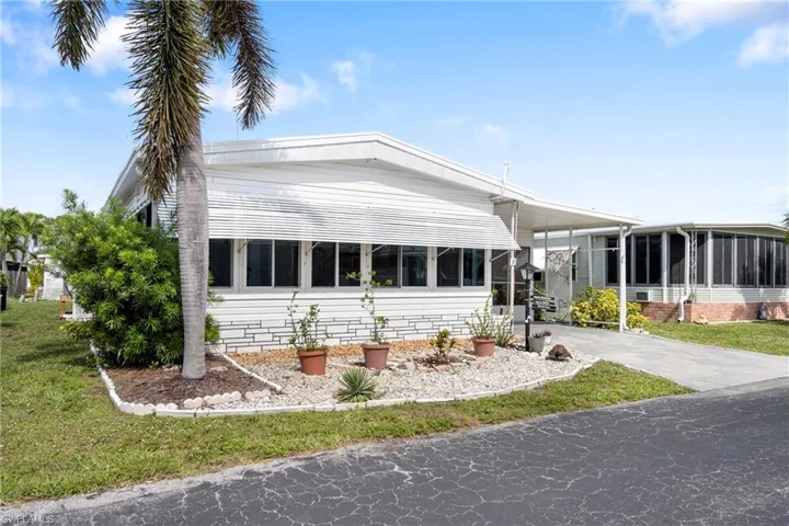 138  Lexington  AVE, Fort Myers, FL 33908