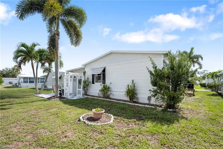 138  Lexington  AVE, Fort Myers, FL 33908