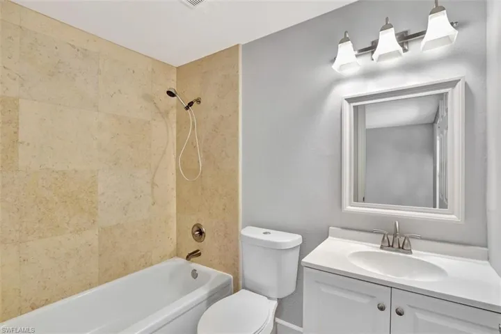 Bedroom #1 enSuite Bath
