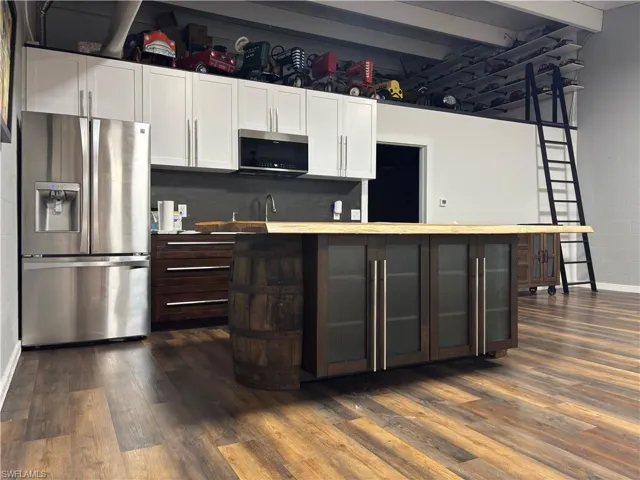 18950 Tamiami Trl 100, Fort Myers, Florida 33908