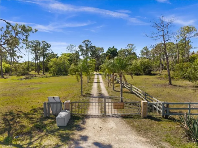 15170 Mallard Ln, Fort Myers, Florida 33913