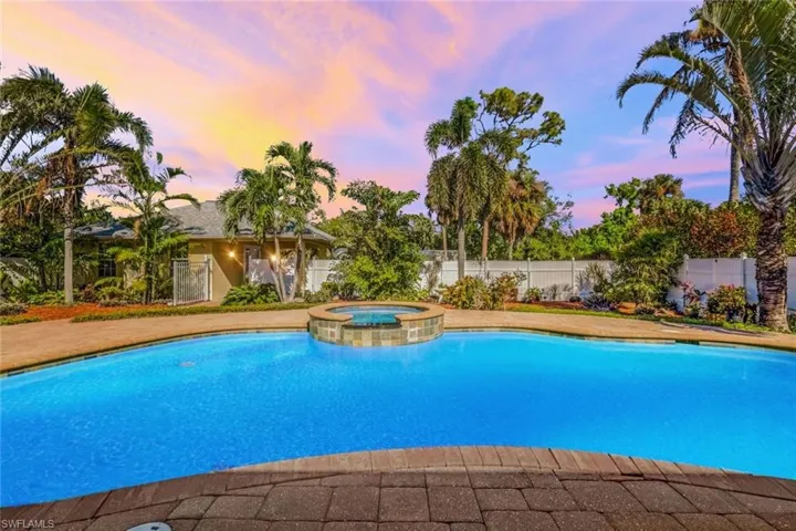 12710  Summerwood  DR, Fort Myers, FL 33908