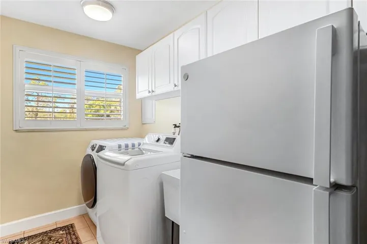 12710  Summerwood  DR, Fort Myers, FL 33908