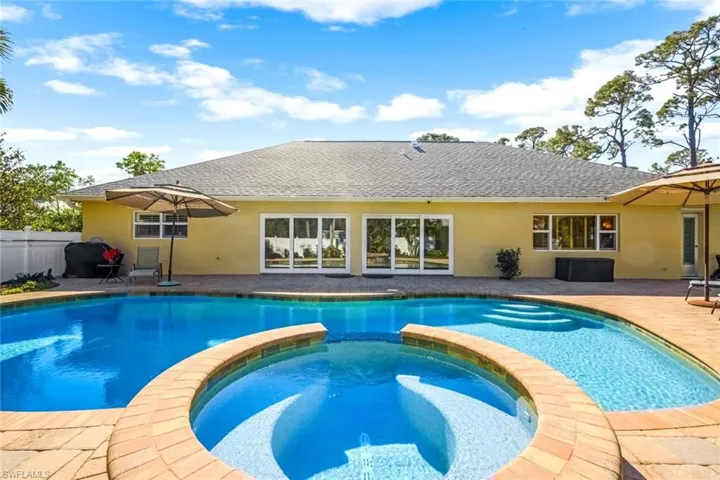 12710  Summerwood  DR, Fort Myers, FL 33908