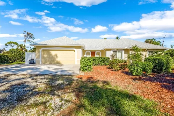 12710  Summerwood  DR, Fort Myers, FL 33908
