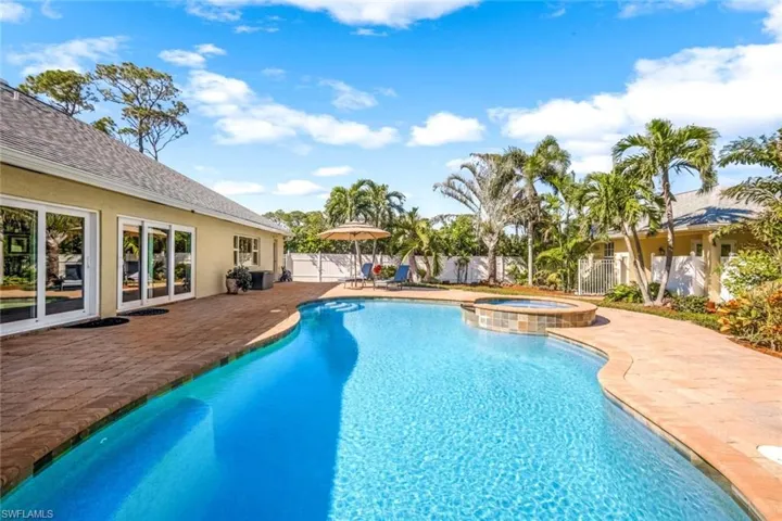 12710  Summerwood  DR, Fort Myers, FL 33908