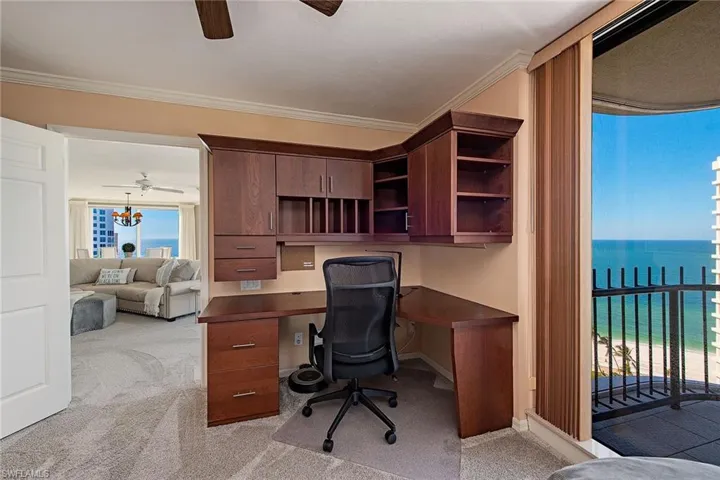 4251 Gulf Shore BLVD N # 18D, NAPLES FL 34103