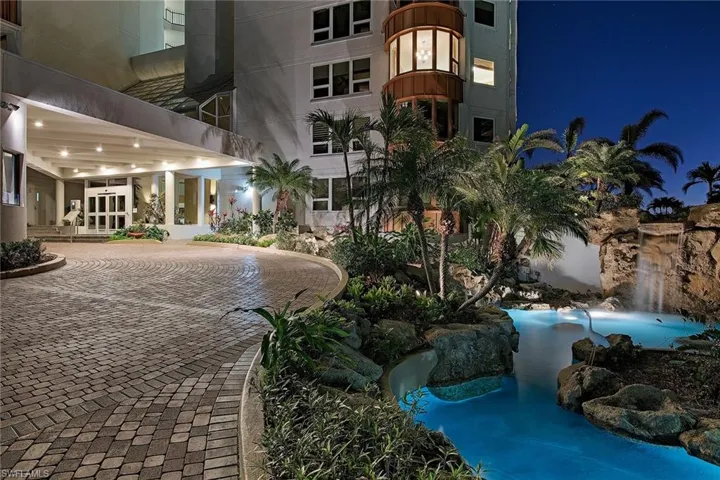 4251 Gulf Shore BLVD N # 18D, NAPLES FL 34103