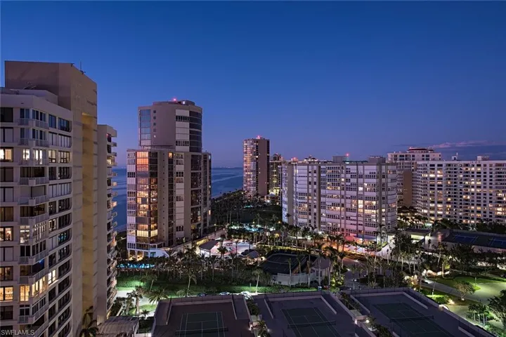 4251 Gulf Shore BLVD N # 18D, NAPLES FL 34103