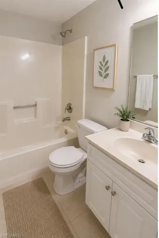 Virtually staged