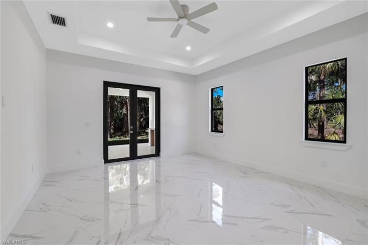 883  2nd NE ST, Naples, FL 34120