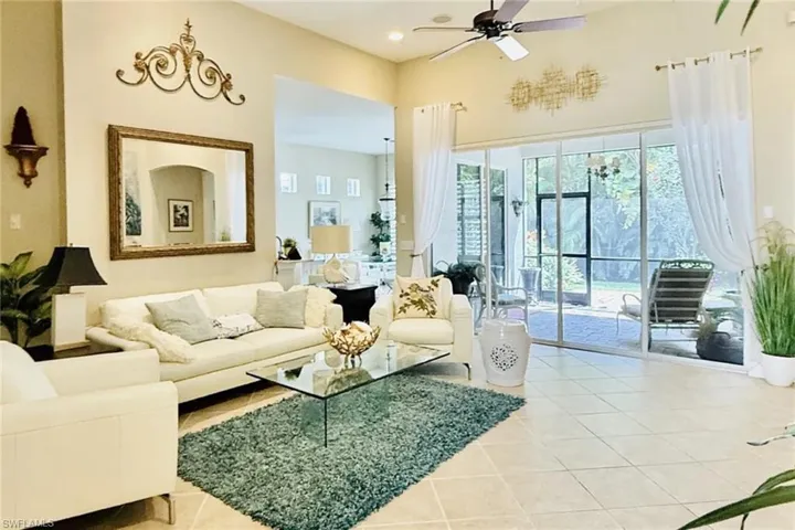 16156 Parque Ln, Naples, Florida 34110