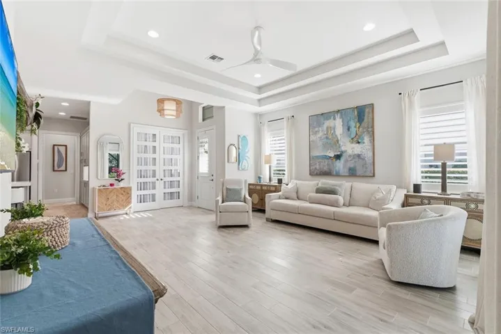 5662 Elbow Ave, Naples, Florida 34113