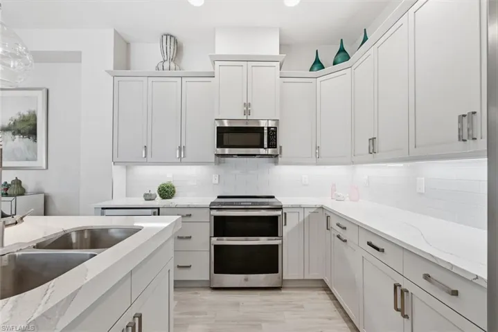 5662 Elbow Ave, Naples, Florida 34113