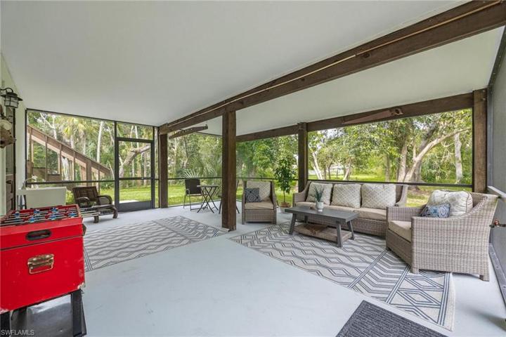 Screened-In Porch