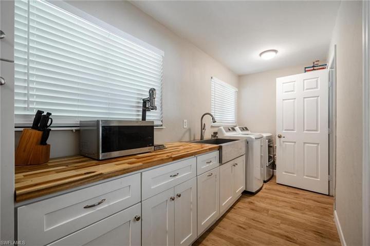 Lower Level Kitchenette